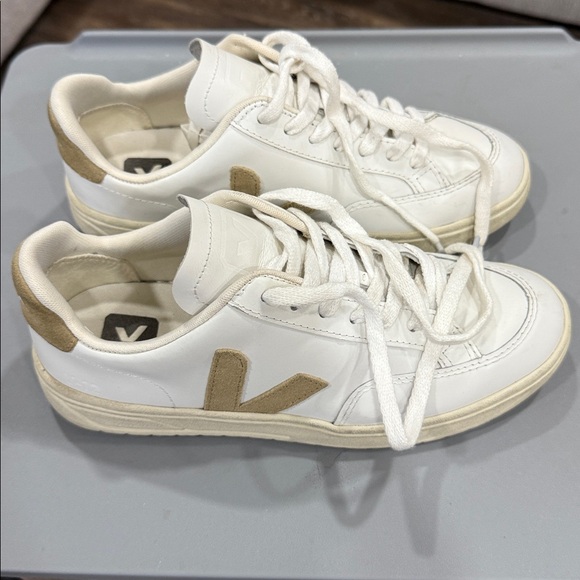 VEJA V-12 Leather Sneakers in White/Dune - Women’s Size 7 - Picture 3 of 7